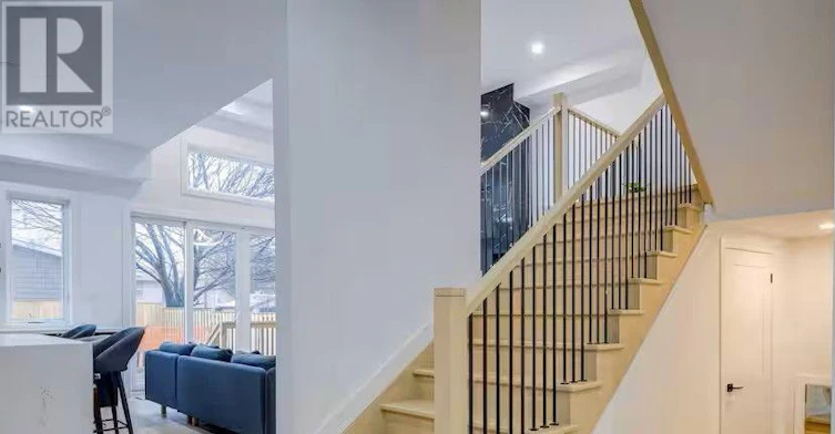 100 Macdonald Street, Toronto, ON, M8V 1Y4 - 3