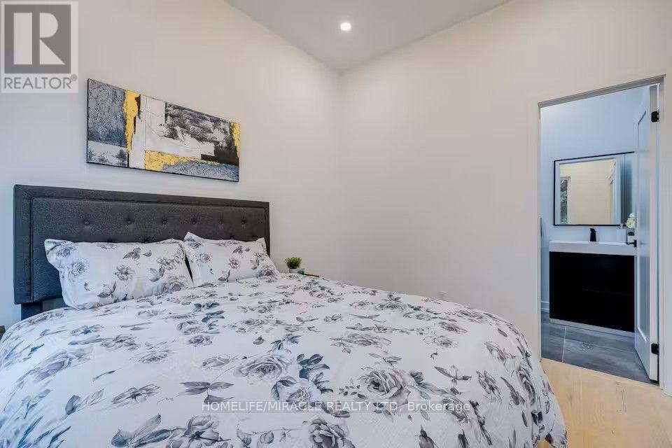 100 Macdonald Street, Toronto, ON, M8V 1Y4 - 19