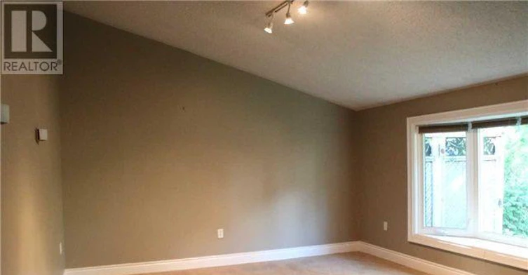 308 Maple Street, Newmarket, ON, L3Y 3K4 - 7