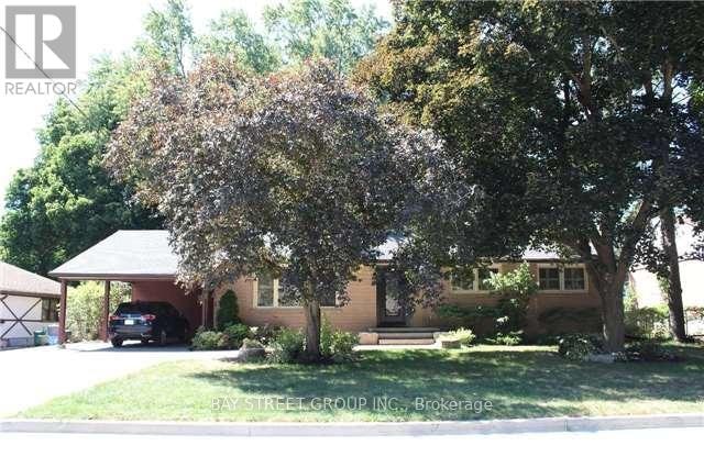 308 Maple Street, Newmarket, ON, L3Y 3K4