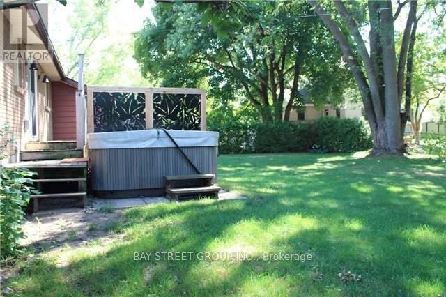 308 Maple Street, Newmarket, ON, L3Y 3K4 - 18