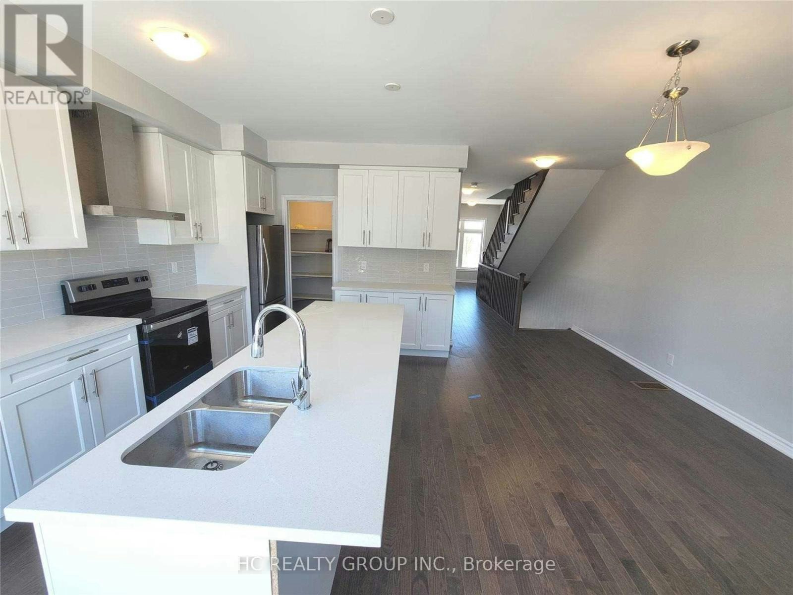 9702 Kennedy Road, Markham, ON, L6C 3J8 - 4