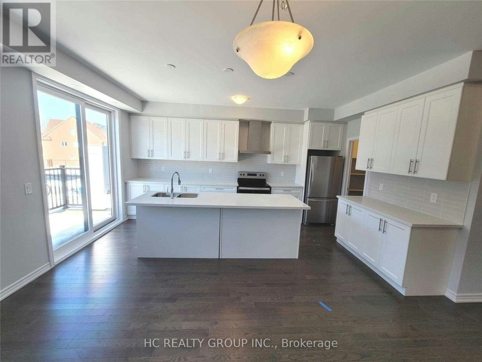 9702 Kennedy Road, Markham, ON, L6C 3J8 - 2