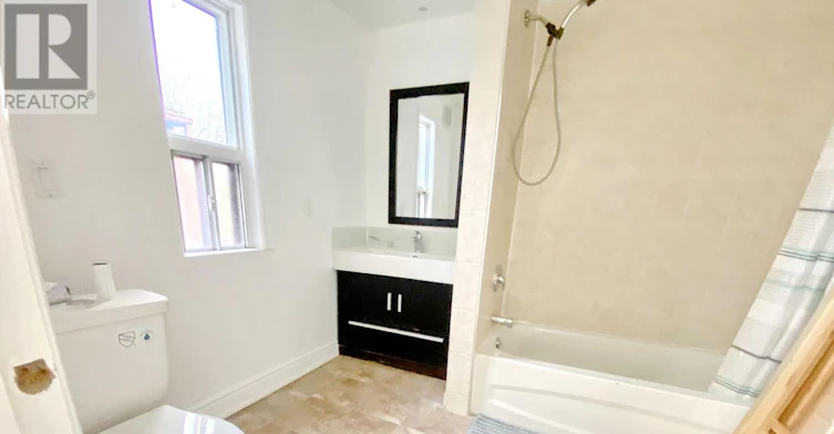 ROOM 201-81 Hallam Street, Toronto, ON, M6H 1W7 - 8