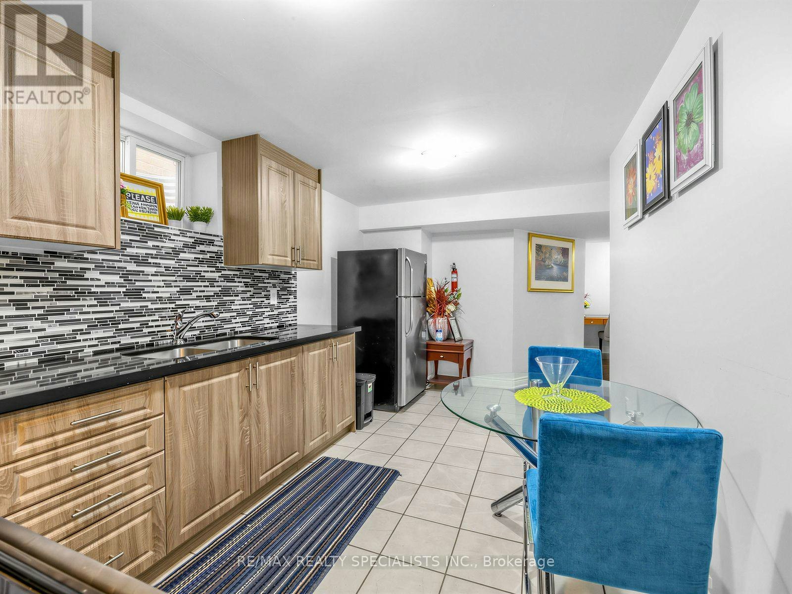 BSMT-40 Victoriaville Road, Brampton, ON, L6X 5J4 - 5