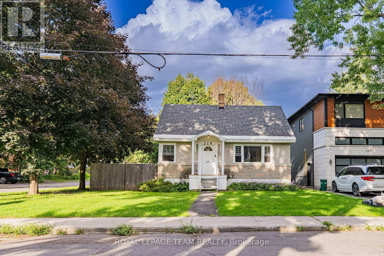 229 Daniel Avenue, Ottawa, ON, K1Y 0C7 - 4