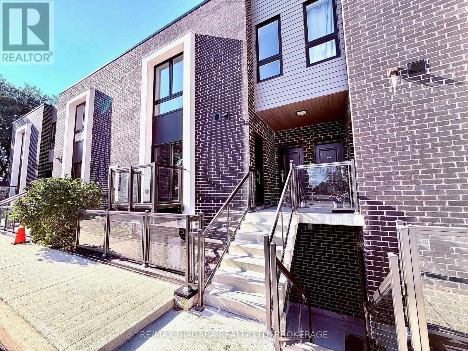 6065 Mcleod Road, Niagara Falls, ON, L2G 0Z7