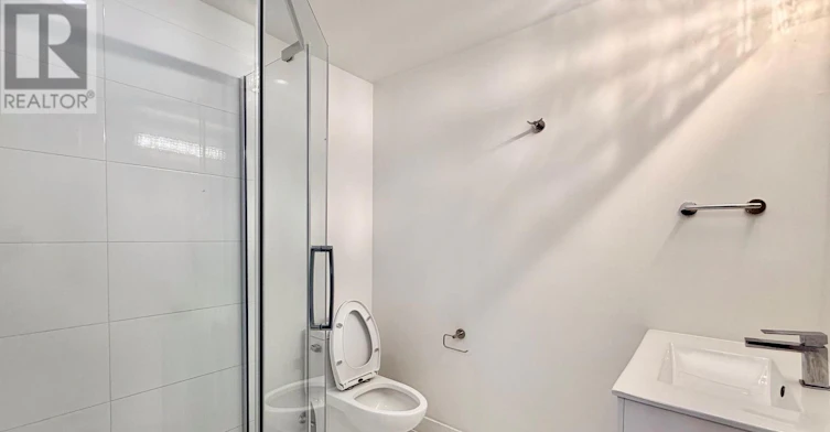 6065 Mcleod Road, Niagara Falls, ON, L2G 0Z7 - 8