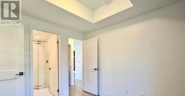 6065 Mcleod Road, Niagara Falls, ON, L2G 0Z7 - 9