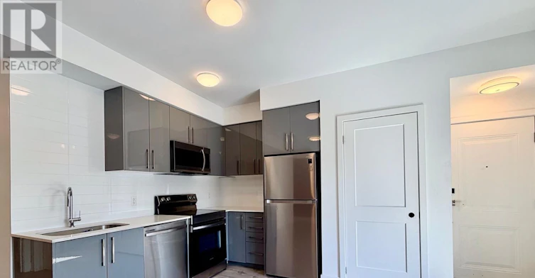 6065 Mcleod Road, Niagara Falls, ON, L2G 0Z7 - 4