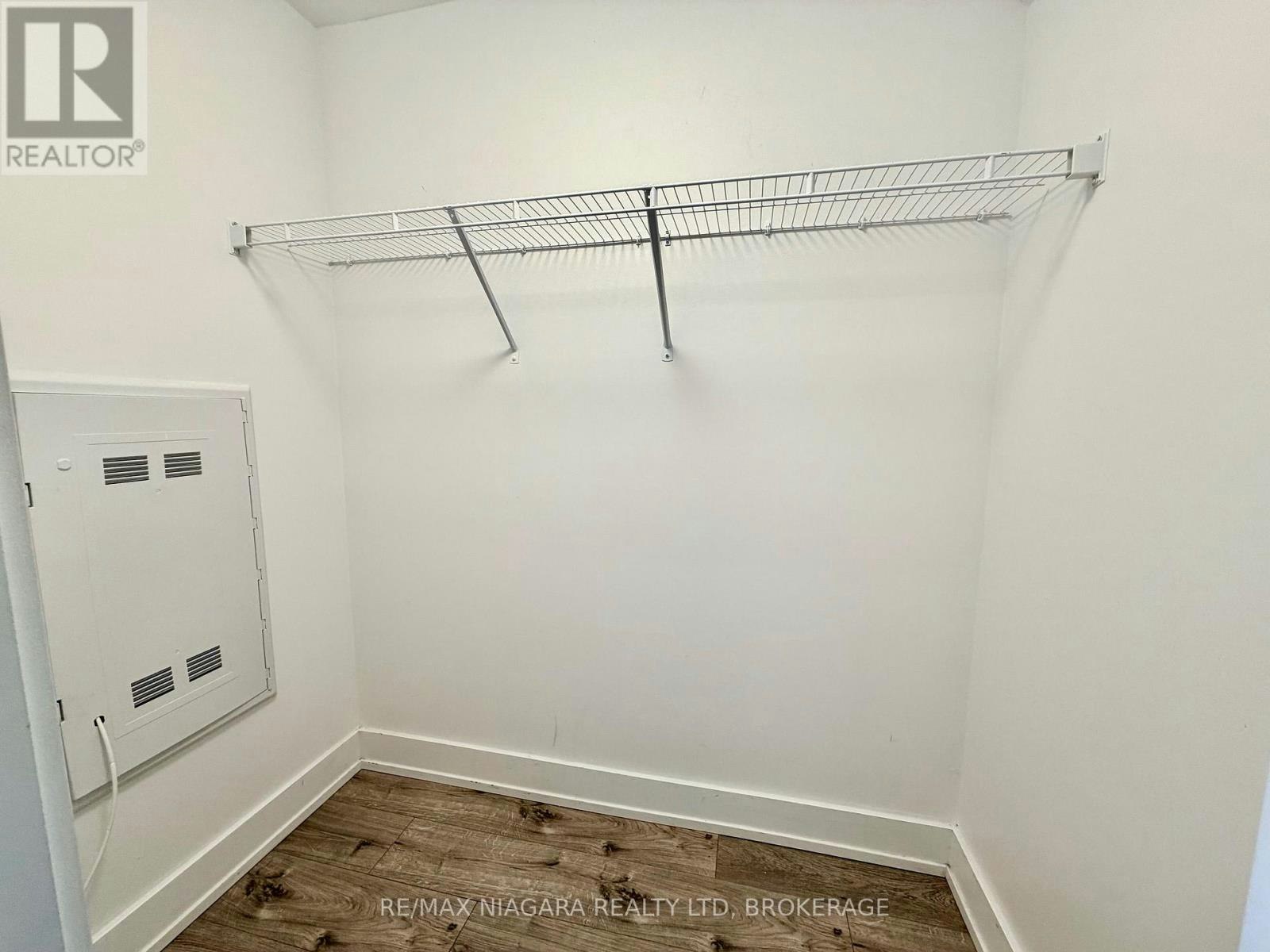6065 Mcleod Road, Niagara Falls, ON, L2G 0Z7 - 6