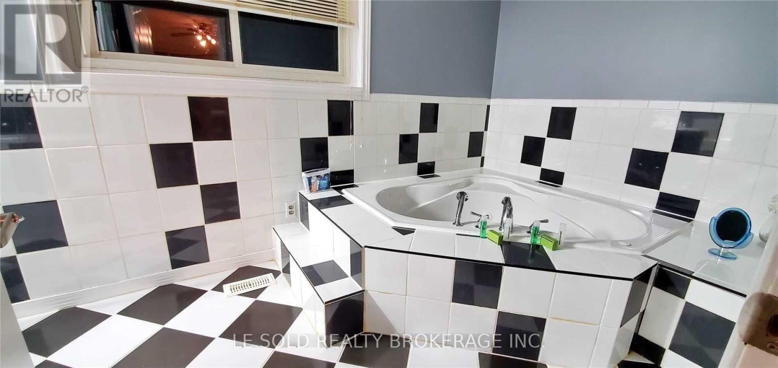 UPPER-50 Dickson Hill Road, Markham, ON, L3P 3J3 - 12