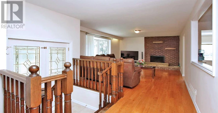 UPPER-50 Dickson Hill Road, Markham, ON, L3P 3J3 - 3