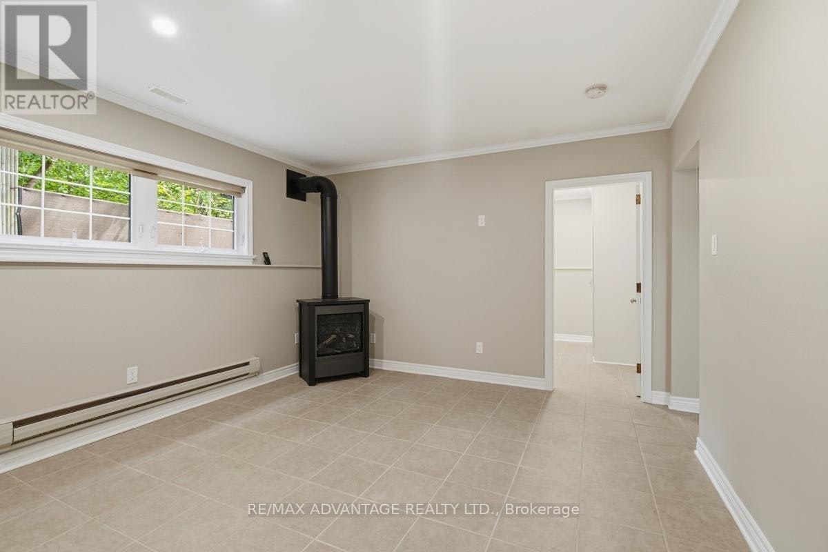 REAR-195 Emery Street E, London, ON, N6C 2E3 - 26