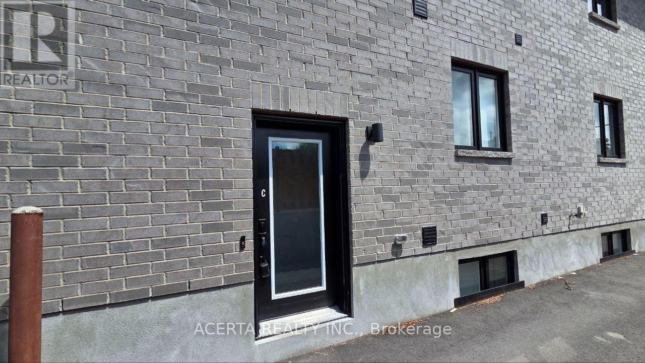 C-1252 Trenton Avenue, Ottawa, ON, K1Z 8J9 - 2