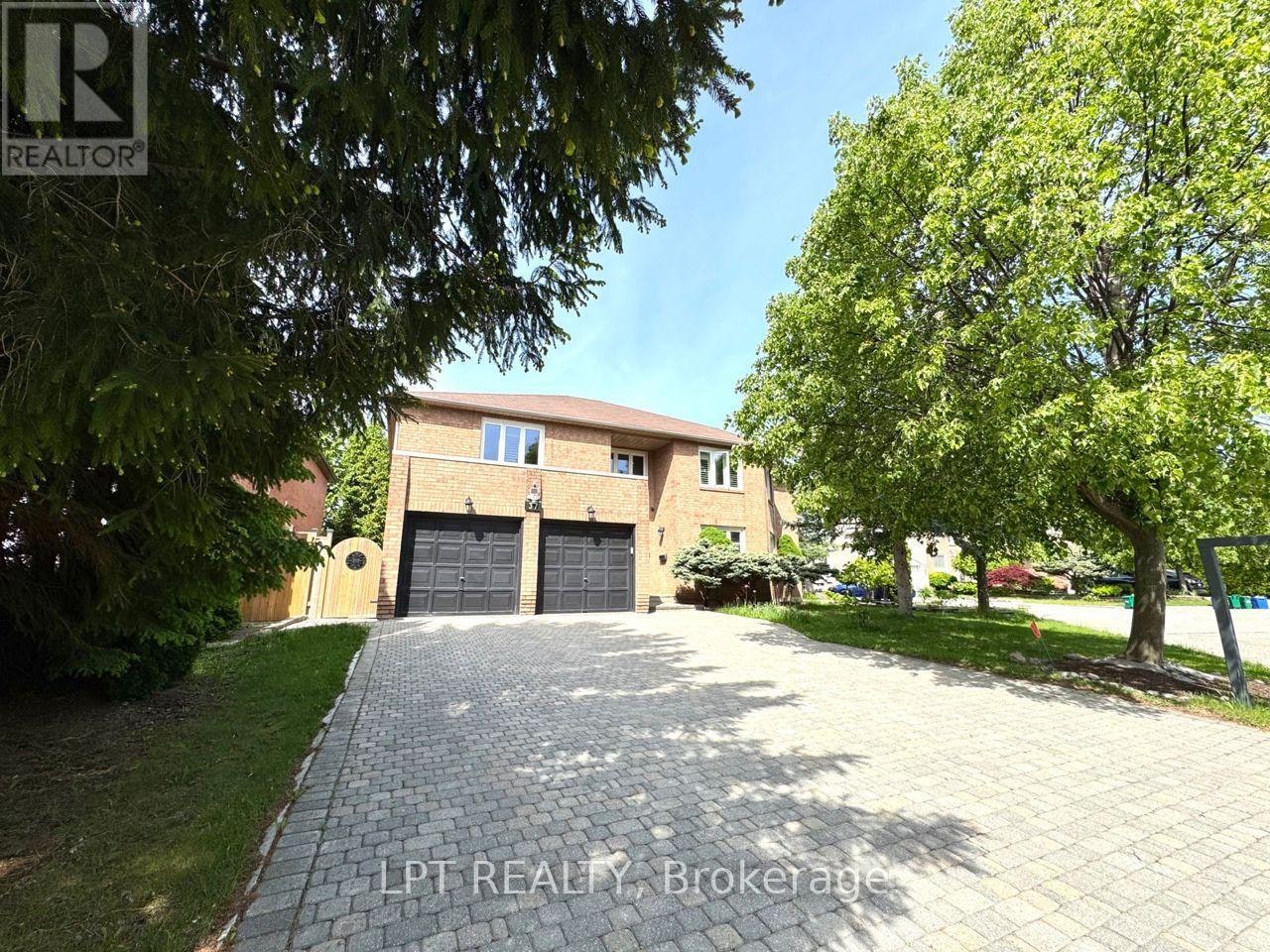 37 Laser Court, Richmond Hill, ON, L4B 1S1