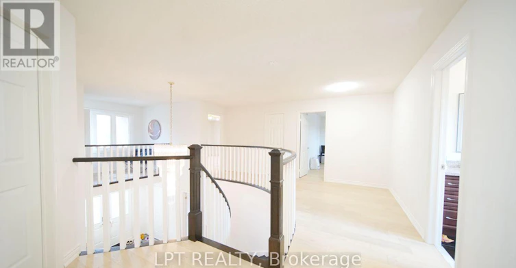 37 Laser Court, Richmond Hill, ON, L4B 1S1 - 13