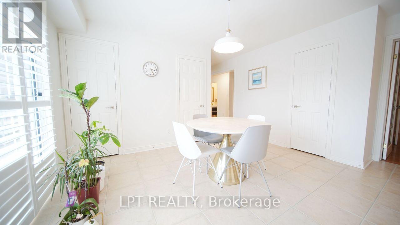 37 Laser Court, Richmond Hill, ON, L4B 1S1 - 7