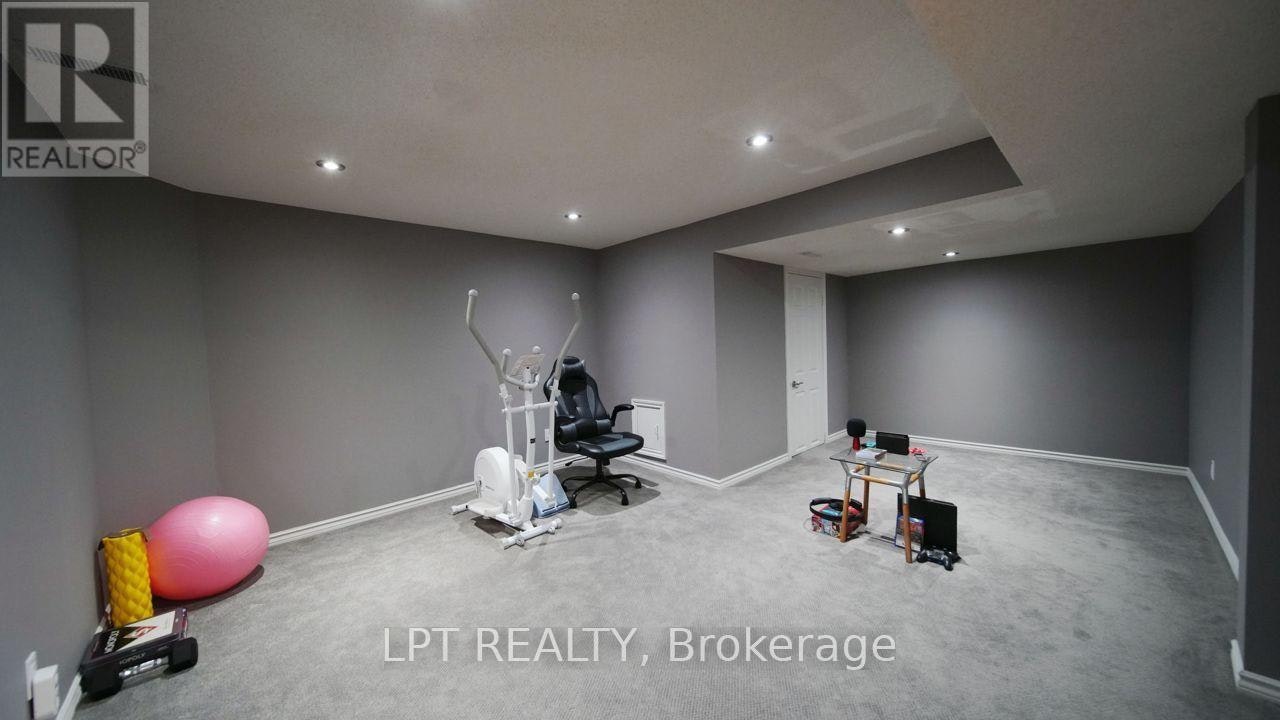 37 Laser Court, Richmond Hill, ON, L4B 1S1 - 24