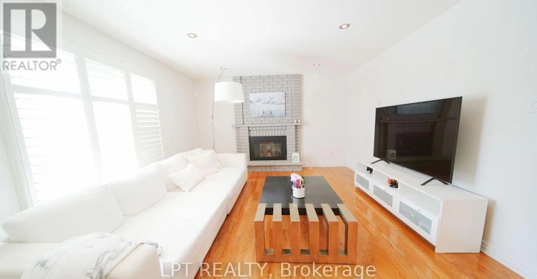 37 Laser Court, Richmond Hill, ON, L4B 1S1 - 9