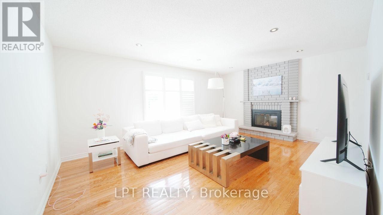 37 Laser Court, Richmond Hill, ON, L4B 1S1 - 10