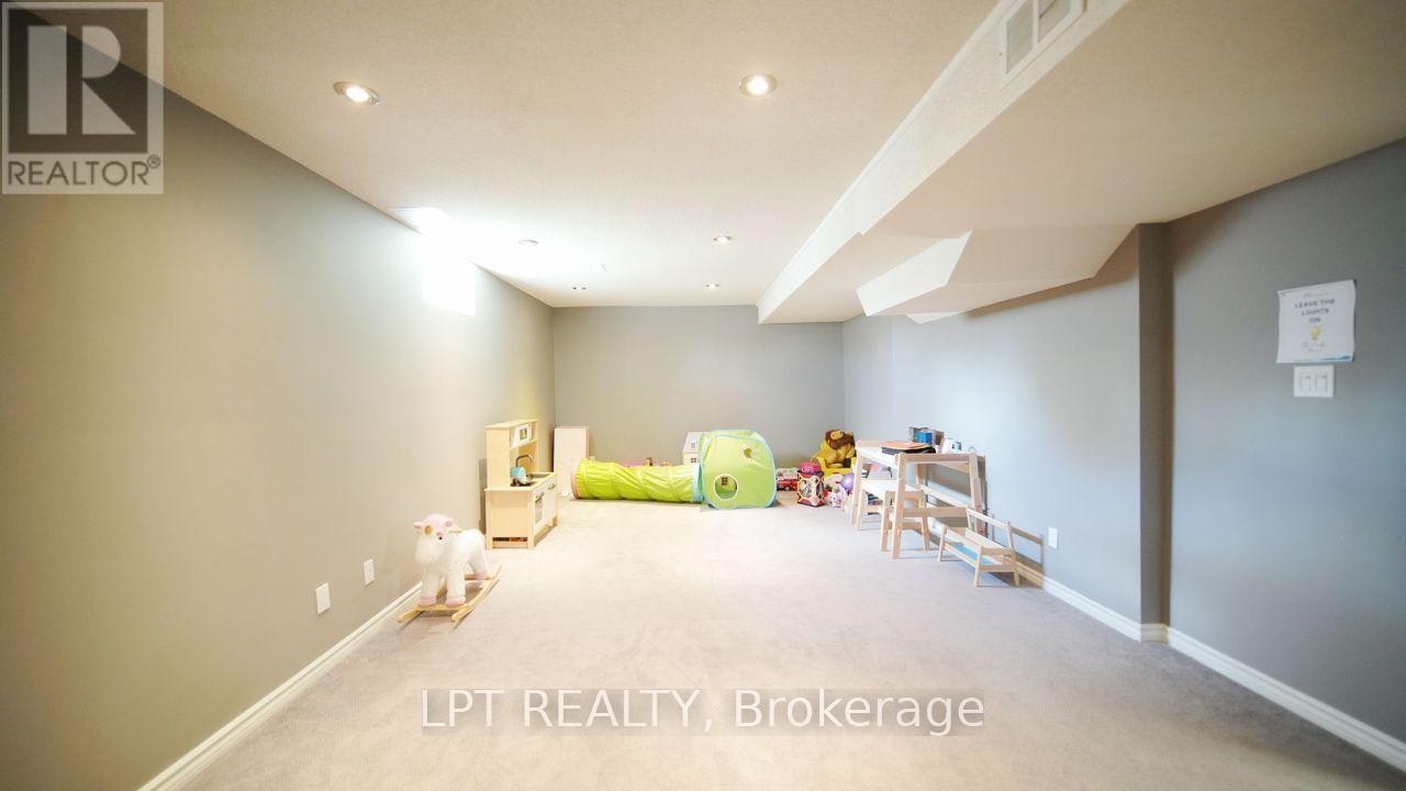 37 Laser Court, Richmond Hill, ON, L4B 1S1 - 25