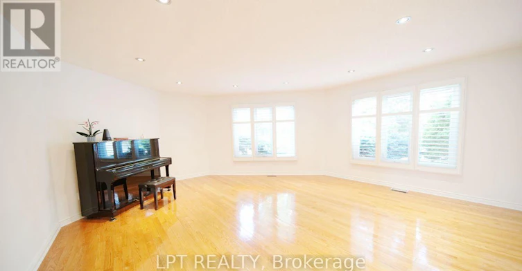 37 Laser Court, Richmond Hill, ON, L4B 1S1 - 8