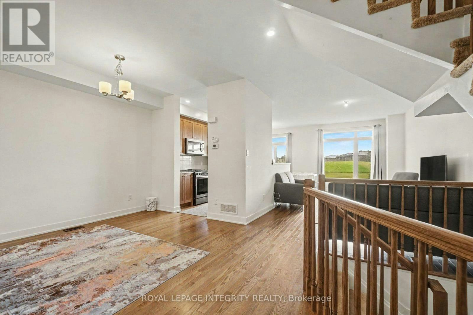 226 Monticello Avenue, Ottawa, ON, K2S 2R7 - 2