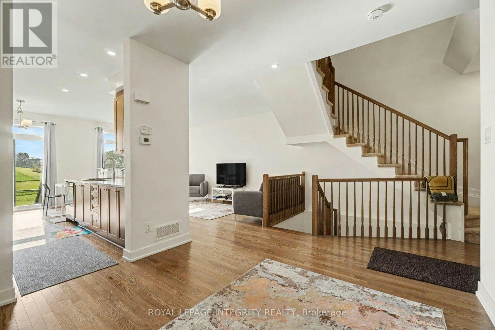 226 Monticello Avenue, Ottawa, ON, K2S 2R7 - 14