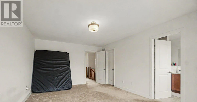 226 Monticello Avenue, Ottawa, ON, K2S 2R7 - 18