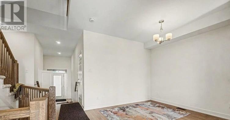 226 Monticello Avenue, Ottawa, ON, K2S 2R7 - 3