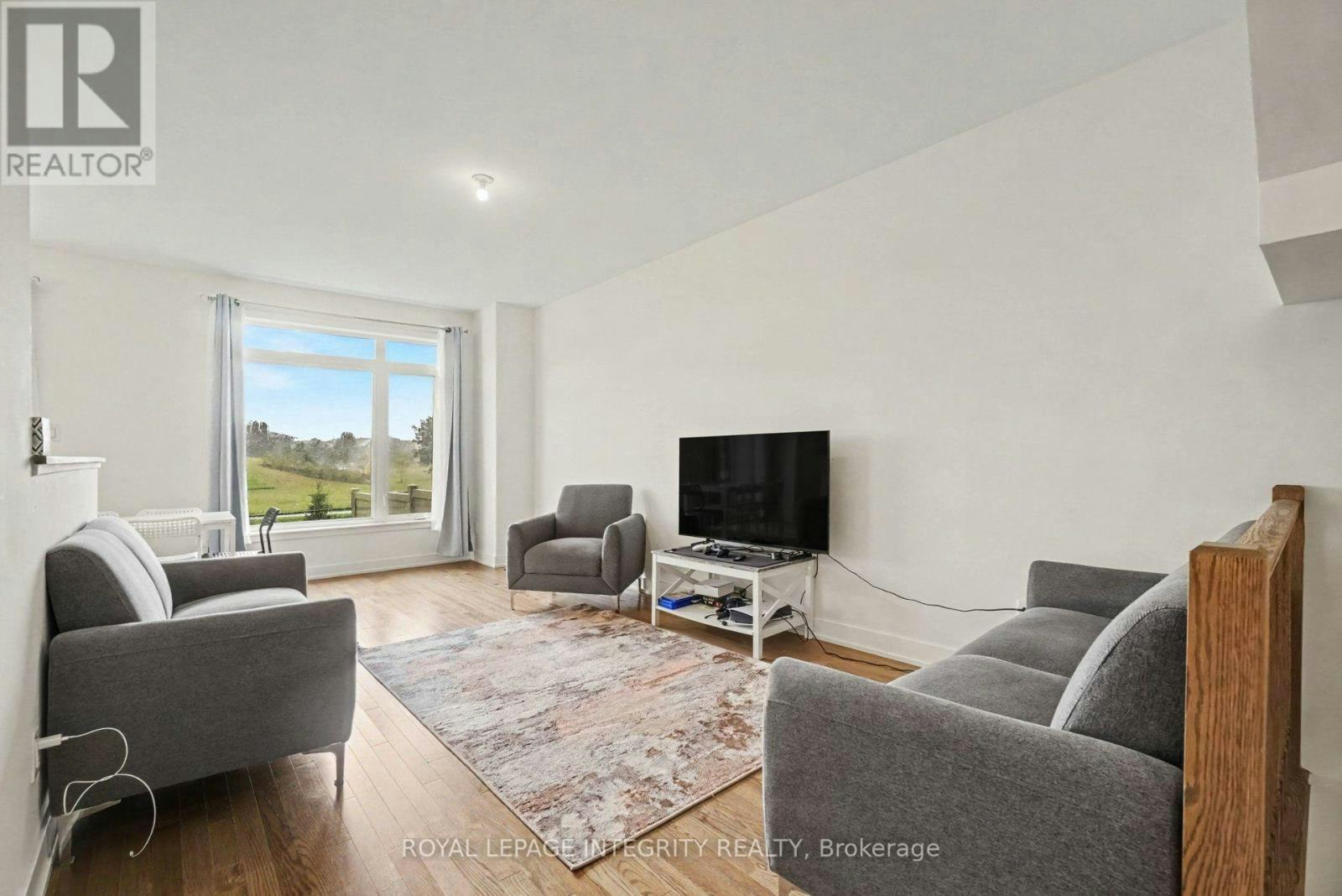 226 Monticello Avenue, Ottawa, ON, K2S 2R7 - 7