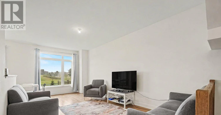 226 Monticello Avenue, Ottawa, ON, K2S 2R7 - 7