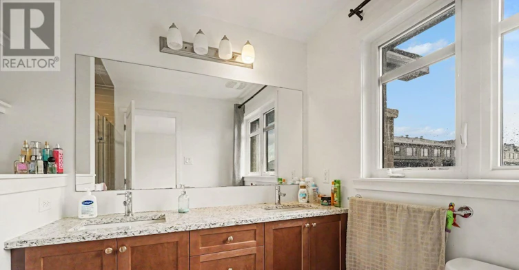226 Monticello Avenue, Ottawa, ON, K2S 2R7 - 20