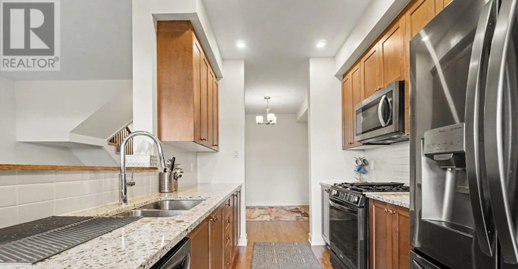 226 Monticello Avenue, Ottawa, ON, K2S 2R7 - 11