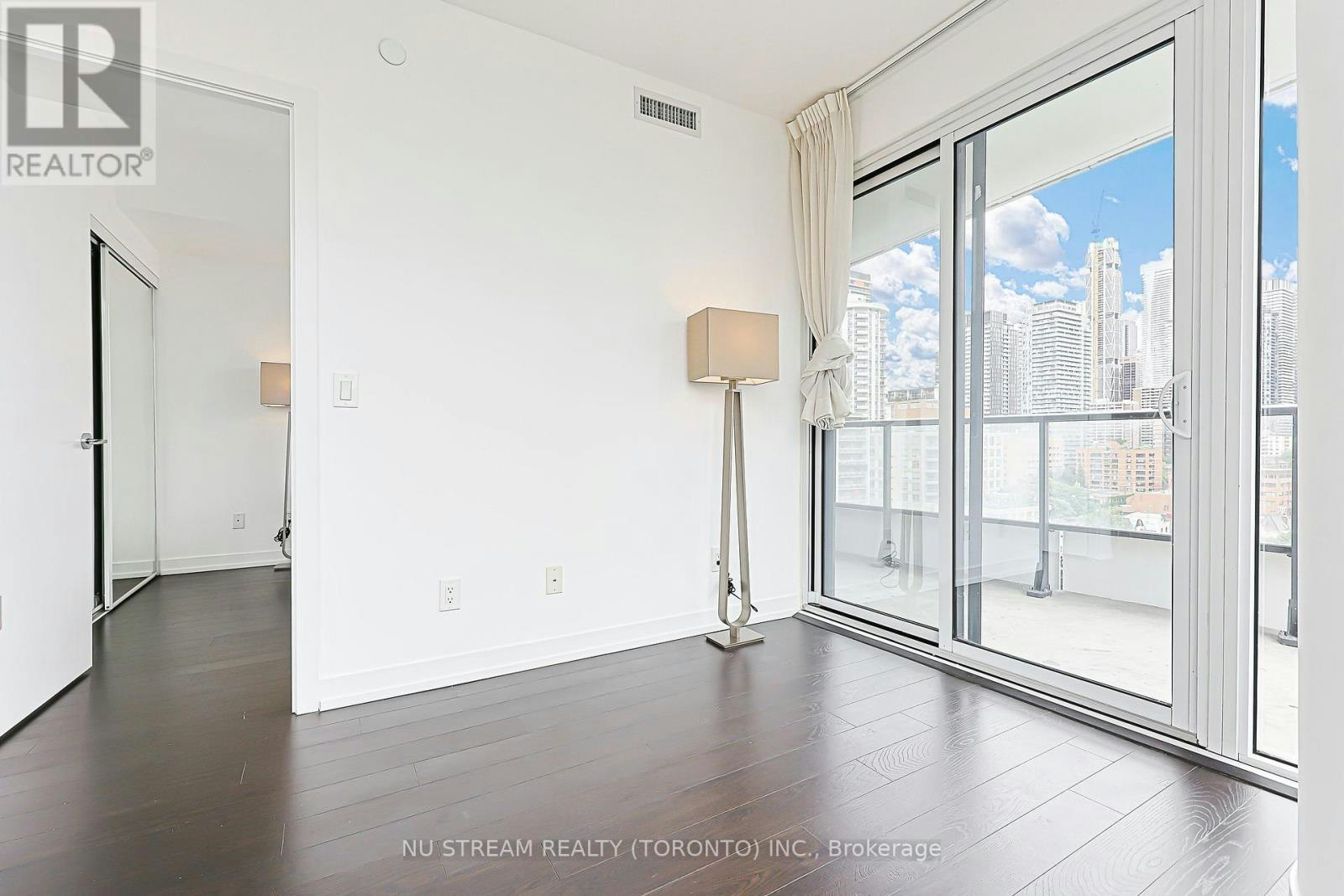 1512-85 Wood Street, Toronto, ON, M4Y 0E8 - 19