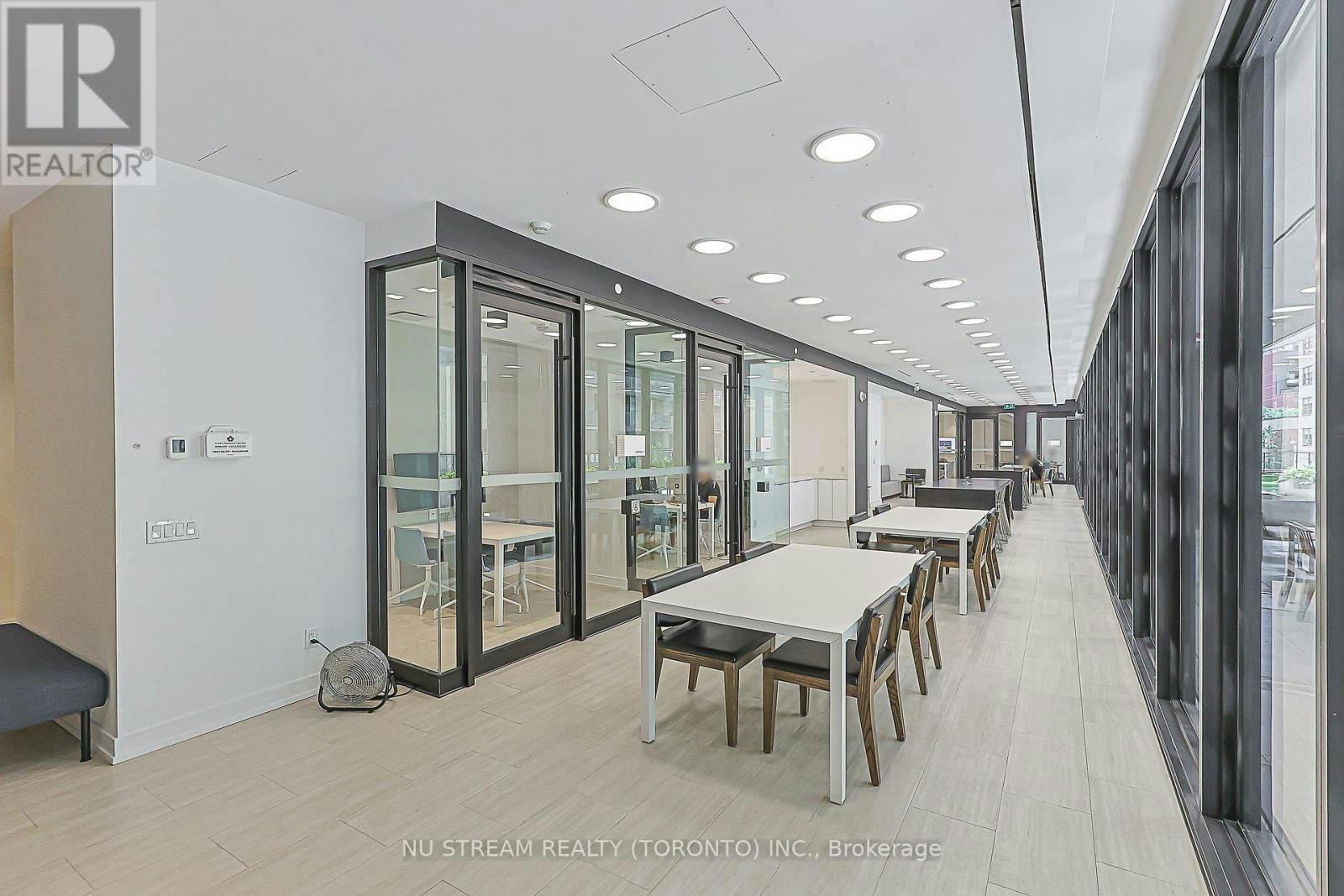 1512-85 Wood Street, Toronto, ON, M4Y 0E8 - 41