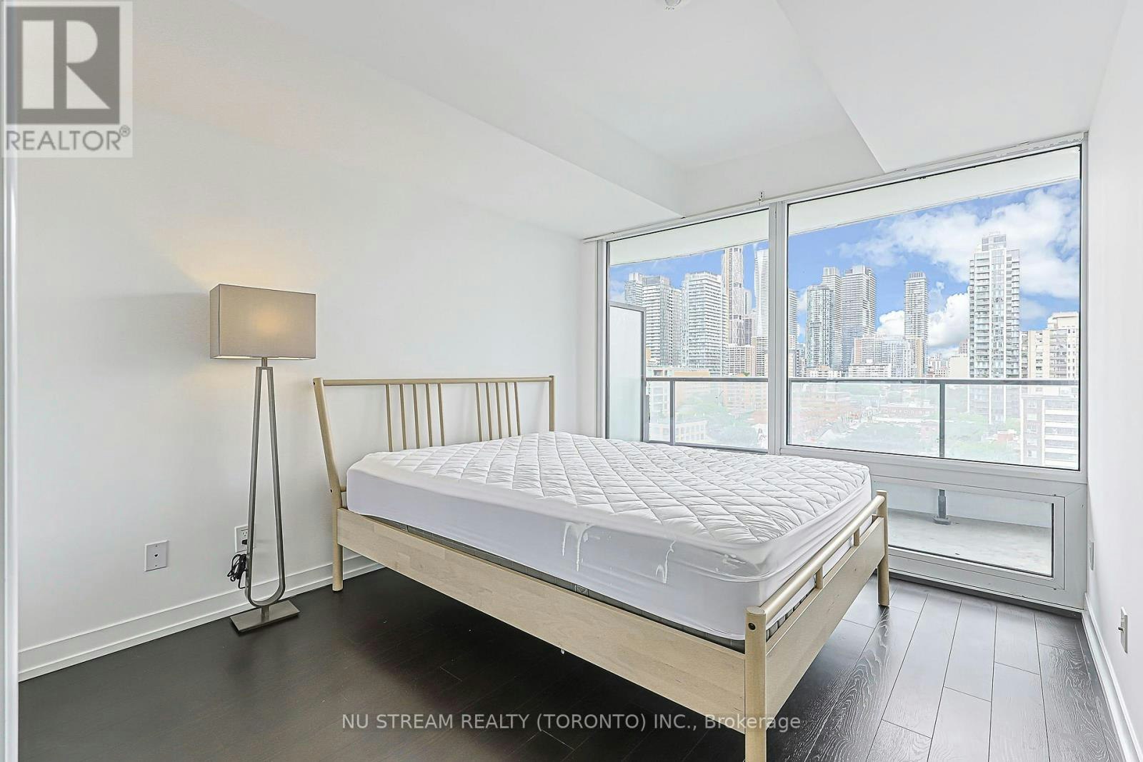 1512-85 Wood Street, Toronto, ON, M4Y 0E8 - 25