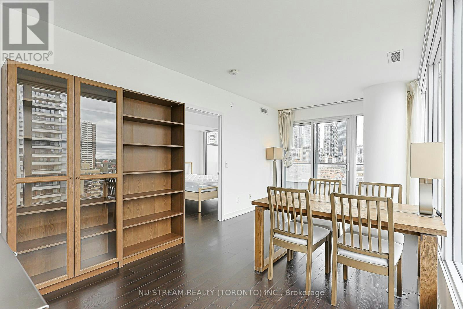 1512-85 Wood Street, Toronto, ON, M4Y 0E8 - 14