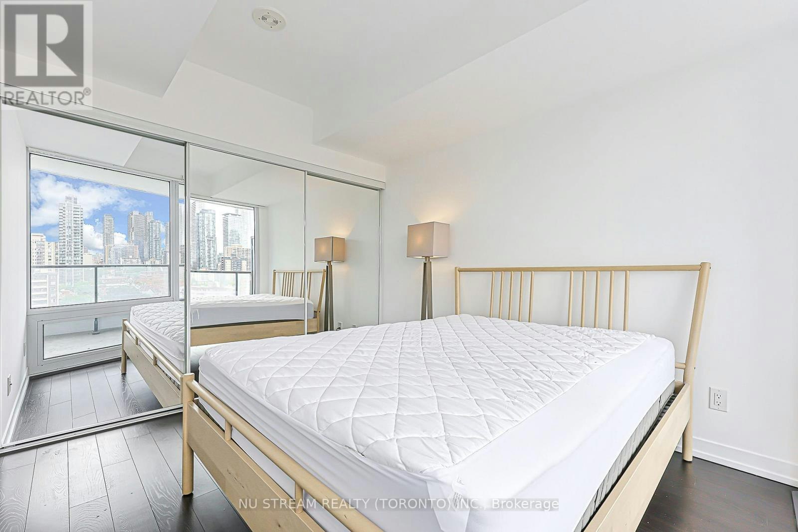 1512-85 Wood Street, Toronto, ON, M4Y 0E8 - 26