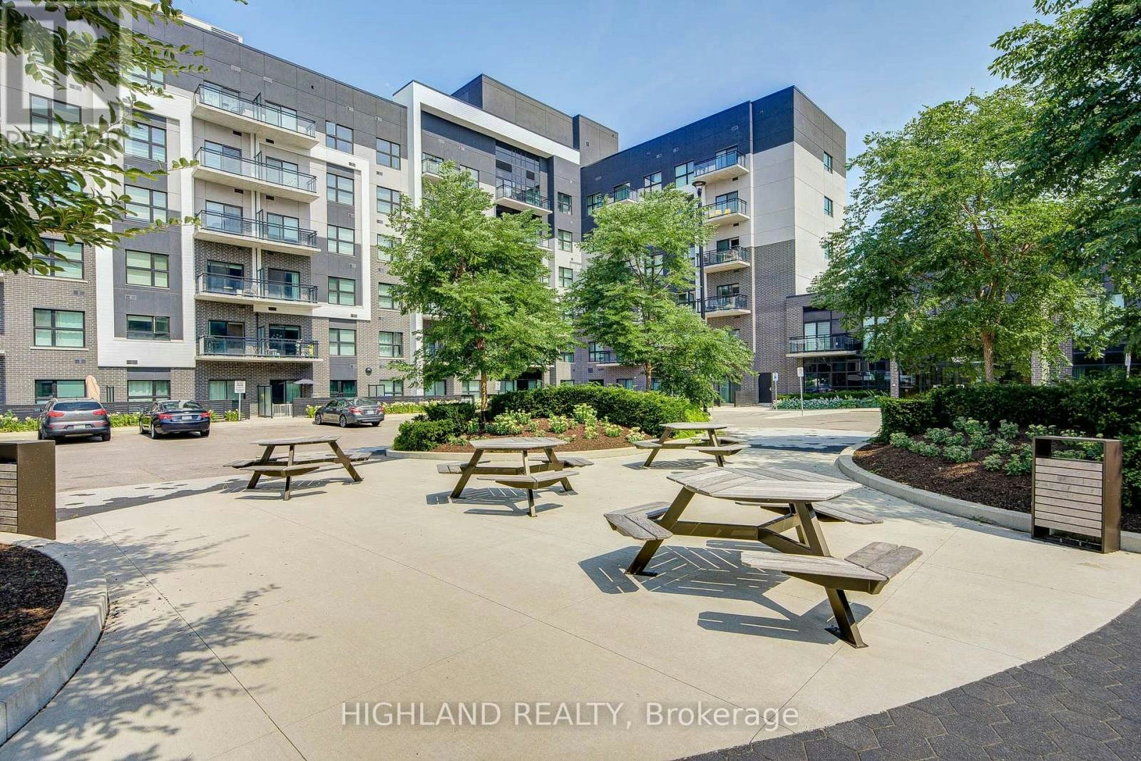 129-102 Grovewood Common, Oakville, ON, L6H 0X2 - 16