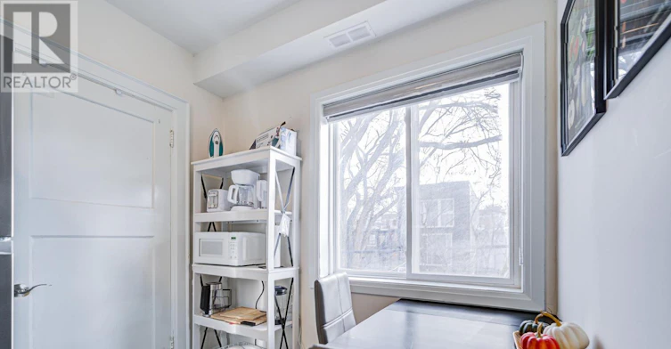 6-5 Sorauren Avenue, Toronto, ON, M6R 2C6 - 20
