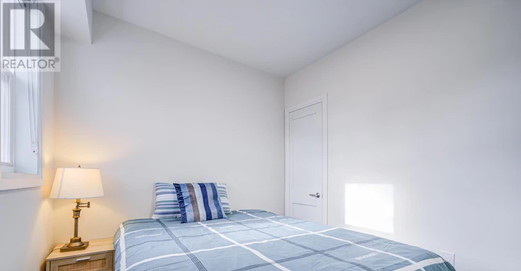 6-5 Sorauren Avenue, Toronto, ON, M6R 2C6 - 11