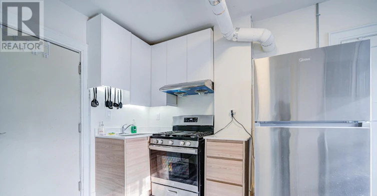 6-5 Sorauren Avenue, Toronto, ON, M6R 2C6 - 15