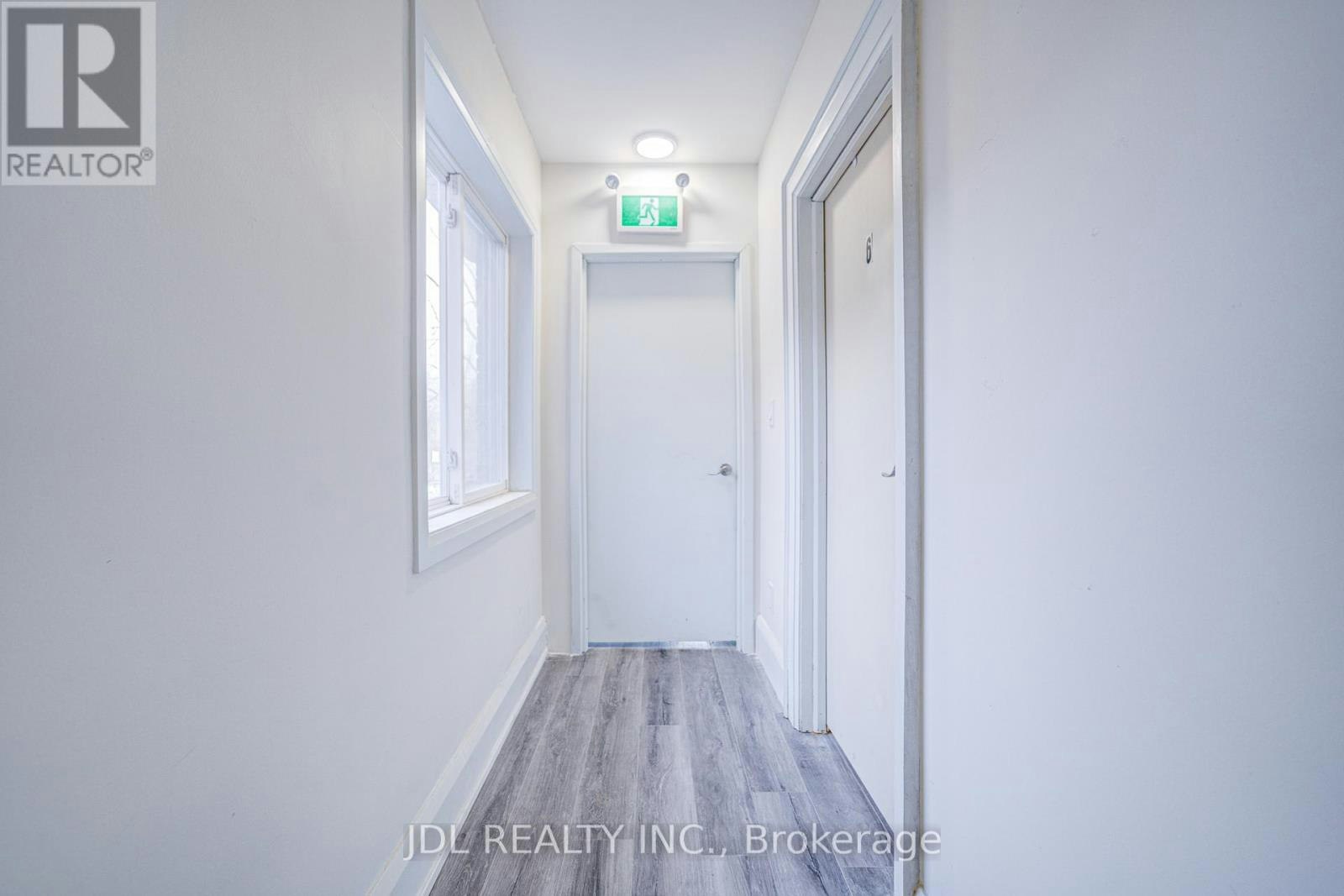 6-5 Sorauren Avenue, Toronto, ON, M6R 2C6