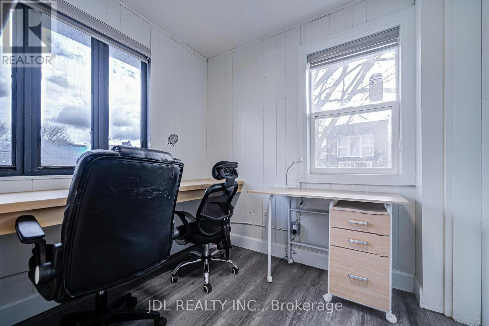 6-5 Sorauren Avenue, Toronto, ON, M6R 2C6 - 8