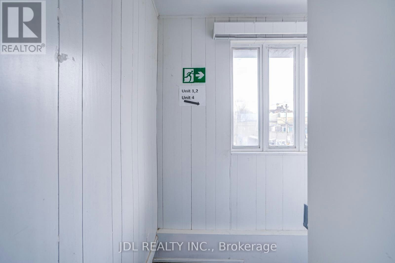 6-5 Sorauren Avenue, Toronto, ON, M6R 2C6 - 24