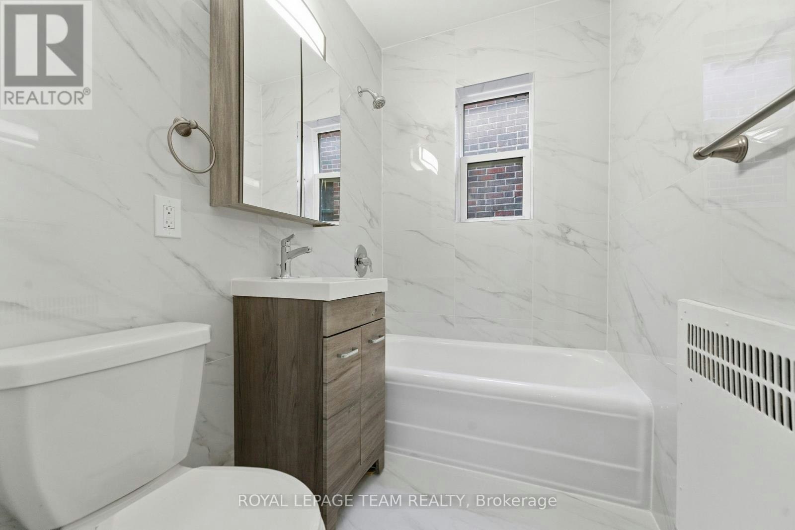 30-235 Cooper Street, Ottawa, ON, K2P 1L7 - 12