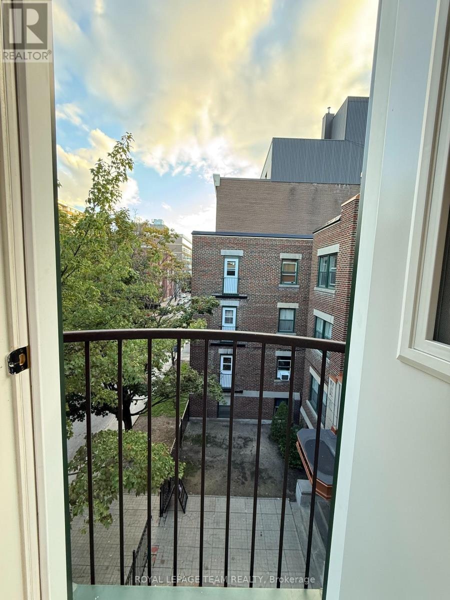 30-235 Cooper Street, Ottawa, ON, K2P 1L7 - 4