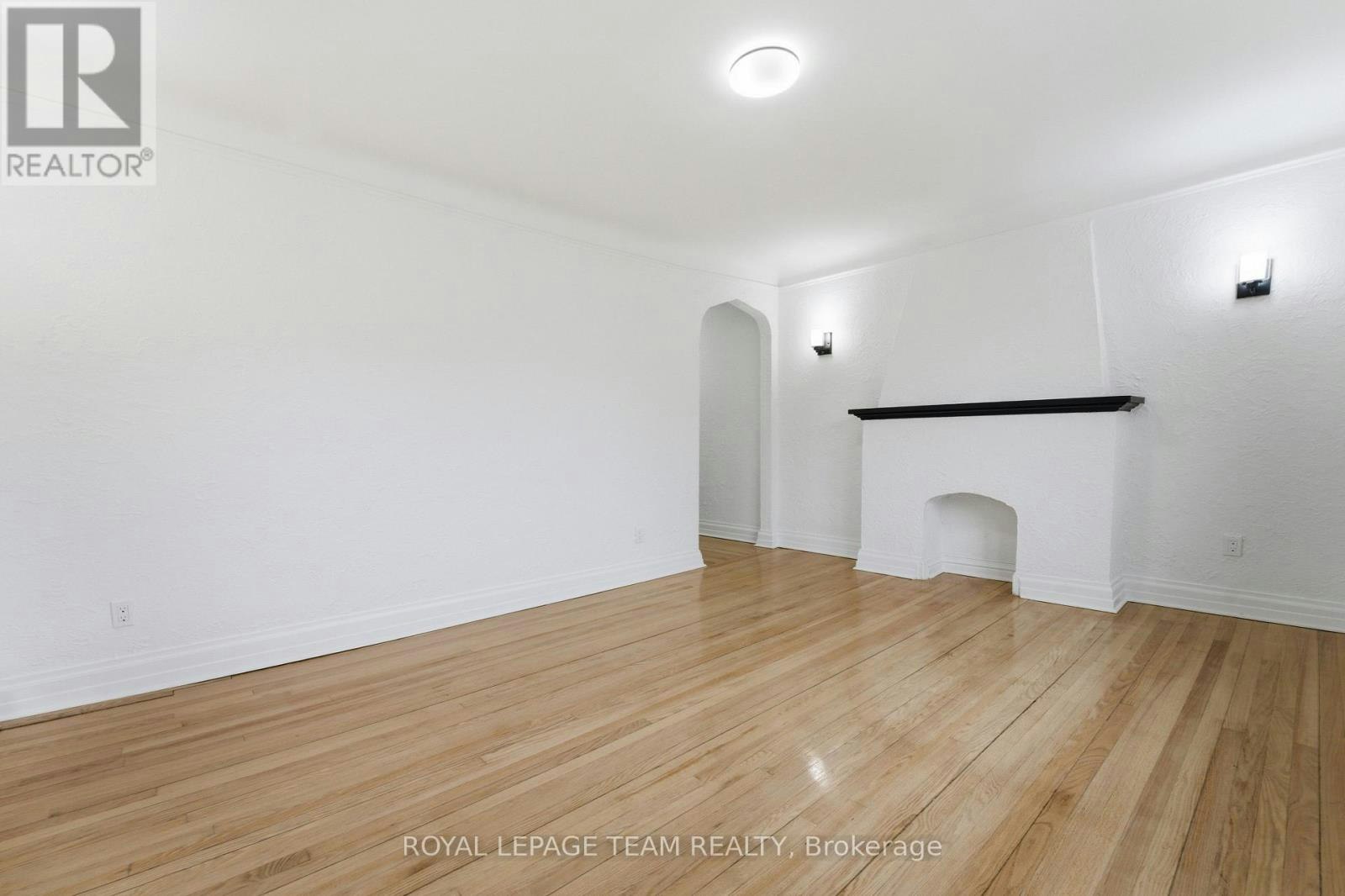 30-235 Cooper Street, Ottawa, ON, K2P 1L7 - 5
